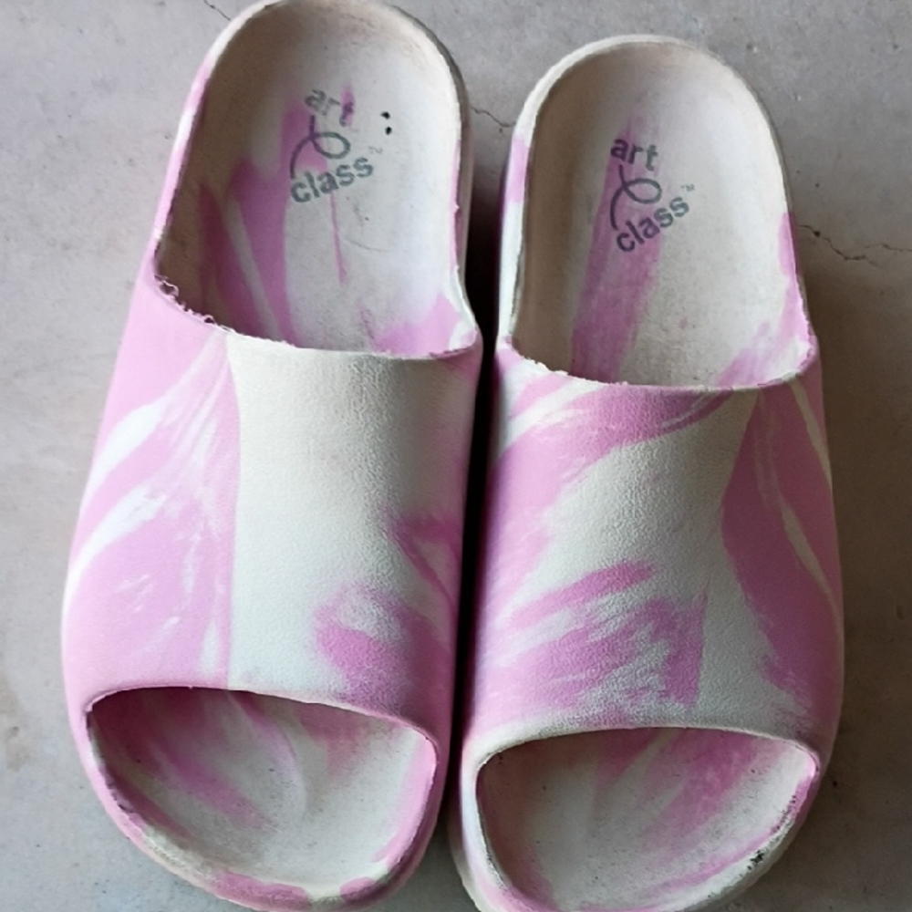 art class Pink & White Swirl Slide Sandals